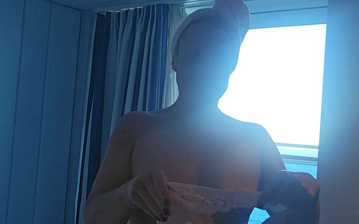 Sofy13: 섹스하고 싶은 낯선 사람을 찾을 준비가 됐어