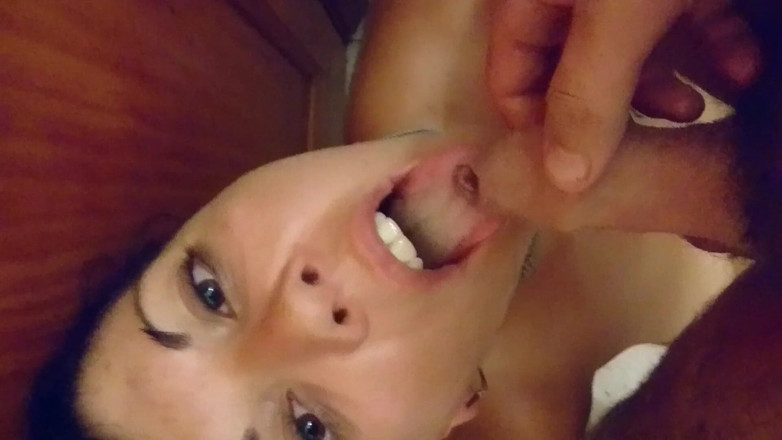 bekycarril: Piss in her mouth in bathroom