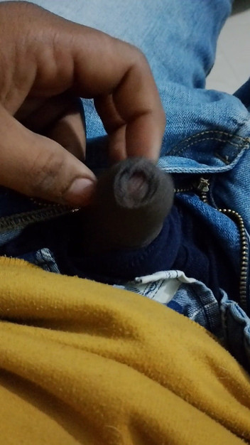 Black d indian: भारतीय लंड हस्तमैथुन