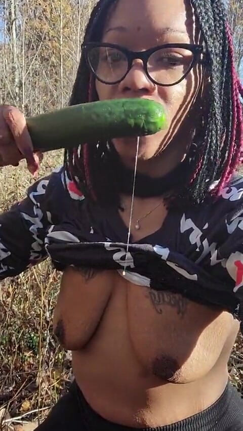 Daddy and UniQueen21: Chupando mi pepino antes de que aparezcan los rangos del...
