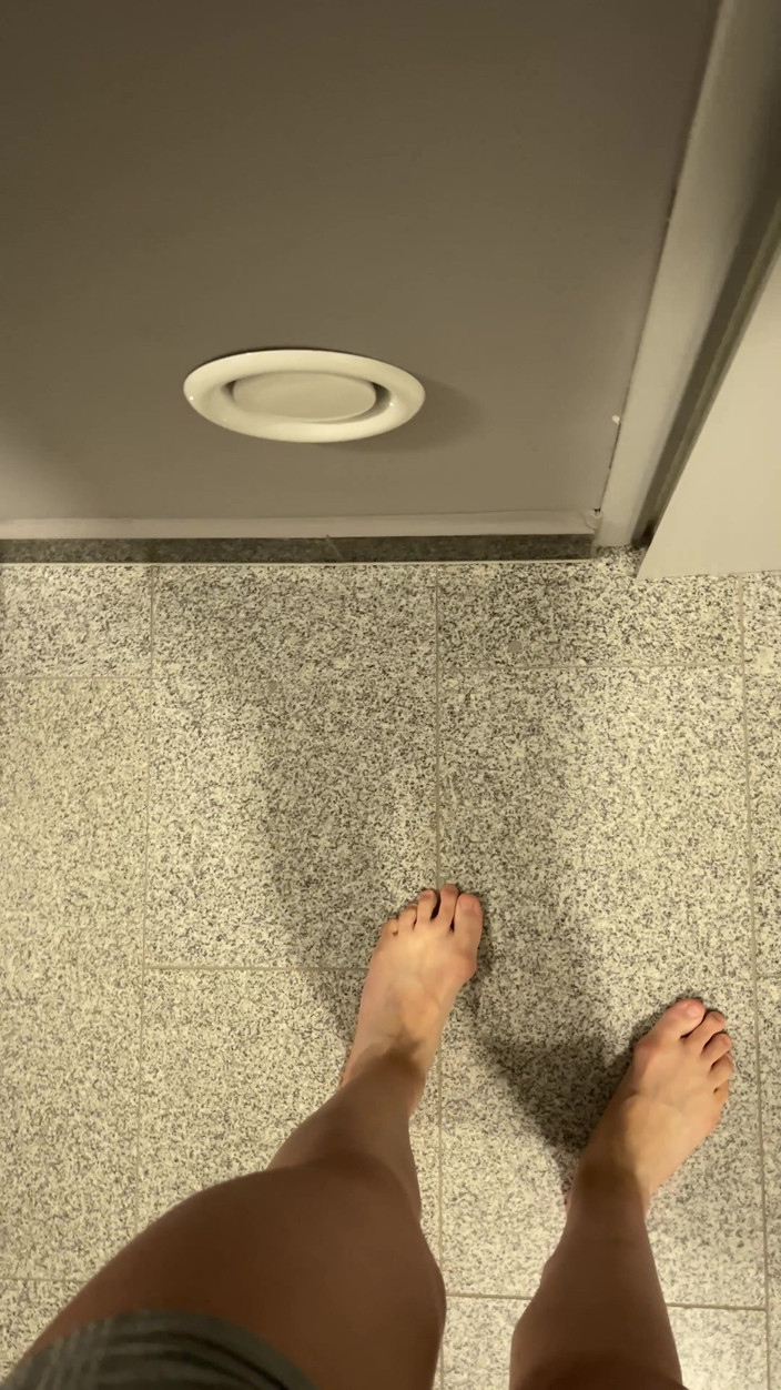 Feet: Überall Barfuß Laufen