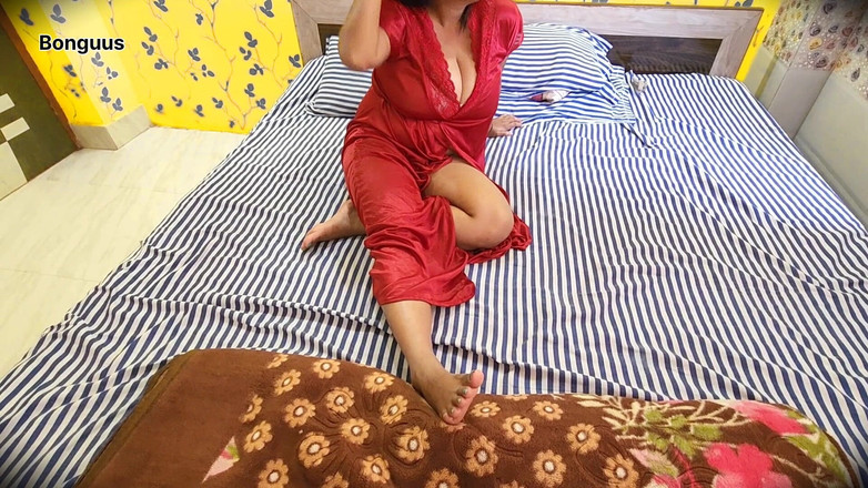 Riya Bonguus: 義姉の夫が家にいなかったので到着しました