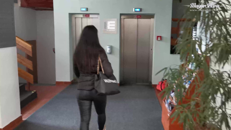 Mugur's World: Масаж утрьох за участю Luna Truelove і Zuzu Sweet