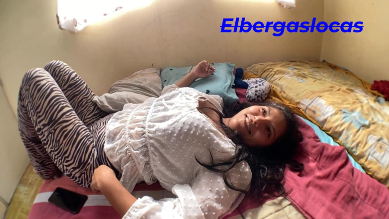 Elbergaslocas: สาวเจ้าชู้ที่ถ่ายรูปทําให้ฉันตื่นเต้นมากจนฉันเย็ดเธออย่างหนักเหมือนควยที่เธอมี