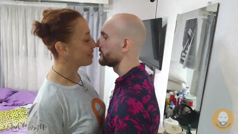 Pelaconbarba: Mardulce la si tante seksi de gran culo, hace un...