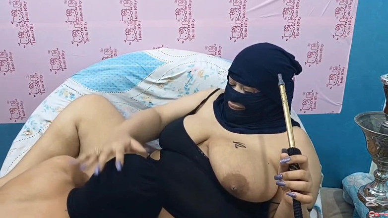 moonx: Sexo árabe egipcio con voz clara de una prostituta teniendo sexo...