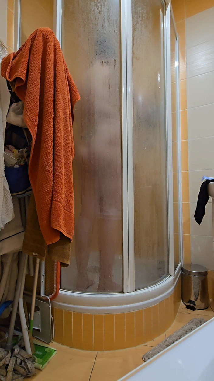 HNC Productions: Büyük yumuşak doğal memeli ve büyük götlü sevimli iri güzel...