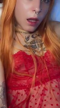 Rothaariges transgirl hat den besten cumshot