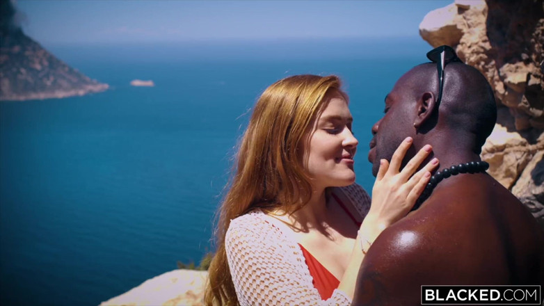 Blacked: Blacked, les meilleures amies Jia Lissa et Stacy Cruz partagent...