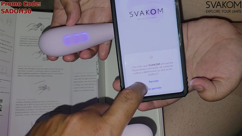 Sado Hentai: 私はSvakomのDuoglowで自慰をしていると、彼が私の尻を破壊します