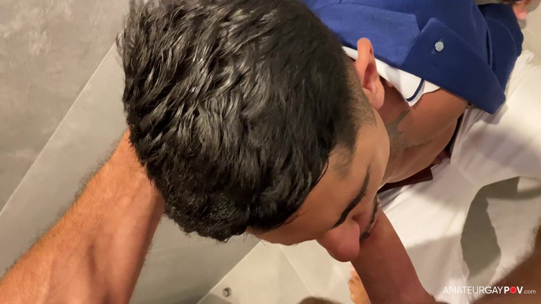 Amateur Gay POV: Braziliaanse jongen speelt te laat voor het werk