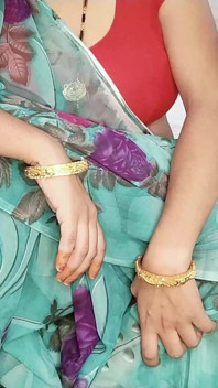 सौतेली मम्मी को सौतेले बेटे ने बहकाया और उसकी चूत चोदी