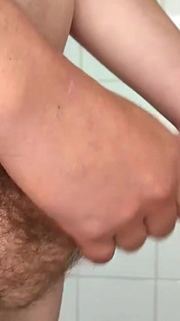 Muncrat di kamar mandiku