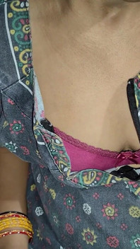 Hot Indian Wife Rubbing Dick in Her Tits and Get Cumshot