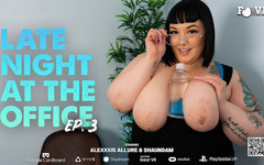 SHAUNDAM'S FBOMB VR: 사무실에서 늦은 밤: Alexxxis 매력