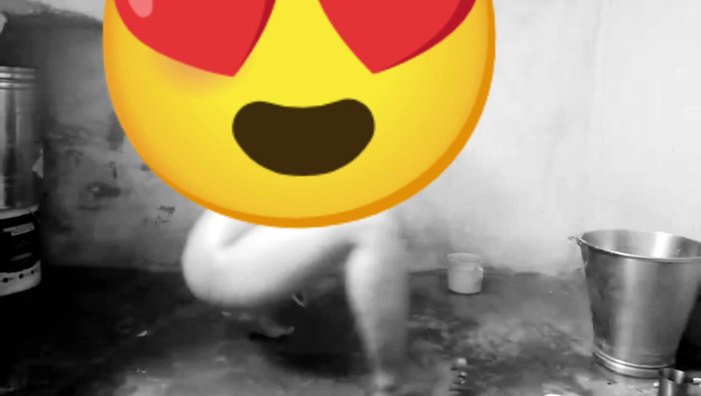 Sexy baby: Shilpa Bhabhi vypadá tak sexy v černé a bílé a škádlí si...