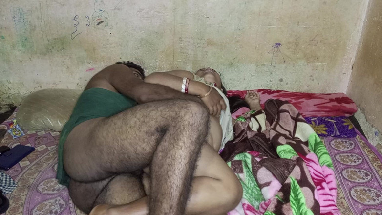 Mg3947731: Ранковий чоловік і дружина, повне сексуальне відео деші