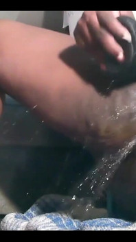 Squirt Action Slow-motion