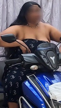 Mallu House Wife Nude Photoshoot on Scooter. Sexy Mallu Girl Stripping of for the Camera.