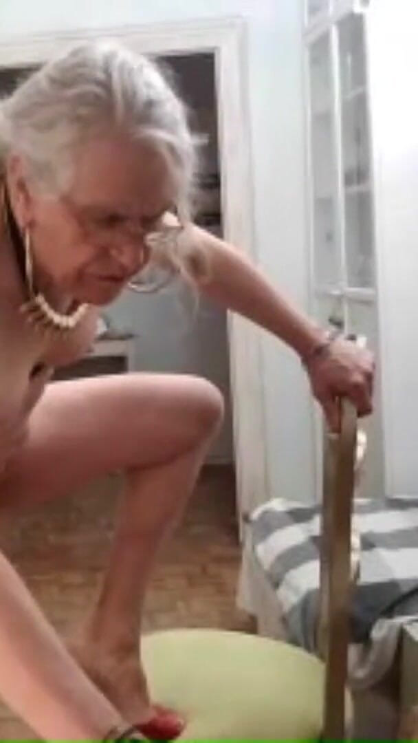 Spanish Whore on Webchat (Carlatx)