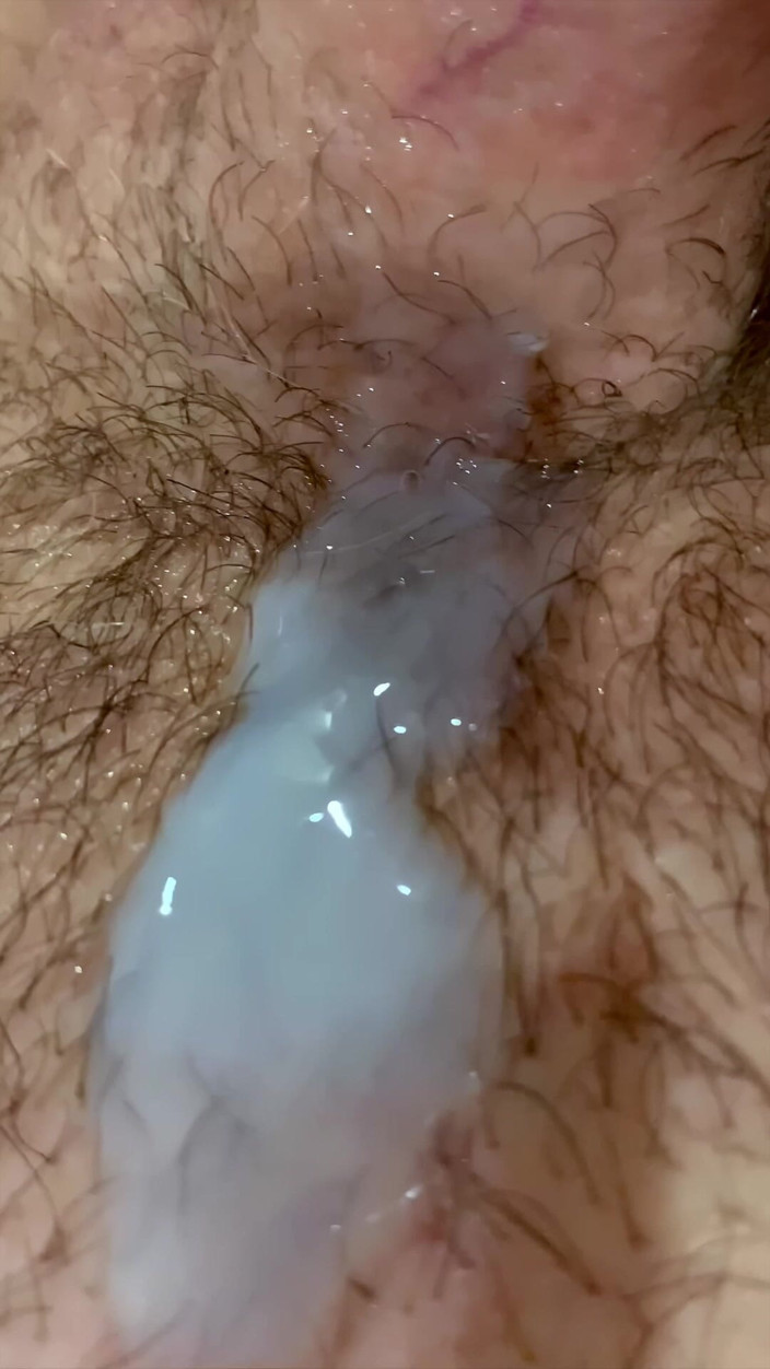 NakedFoxx: Air mani tebal keluar dari kontol besar