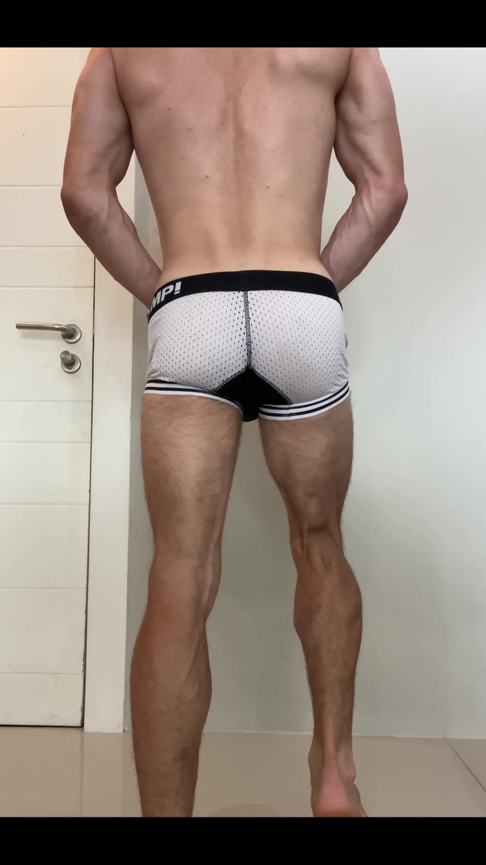 Max_Russell: Big Russian Boy Show His Muscle Legs and Body