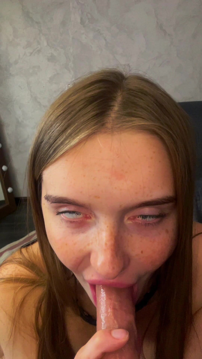 Lovelly_molly: J’adore te sucer la tête après toi