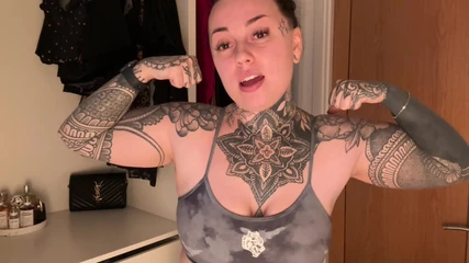 Miss Valentina: Worship My Muscles