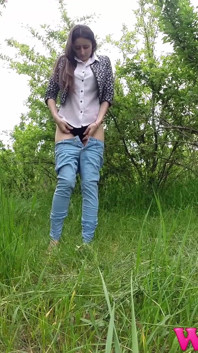 Whiping Her Wet Pussy with a Leaf Just After She Pisses in the Grass