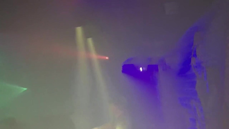 Glamour: I Suck a Guy Cock in Club Public Toilet and...