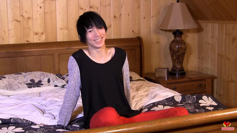 Phoenixxx: Adortable Daniel को हाय कहो