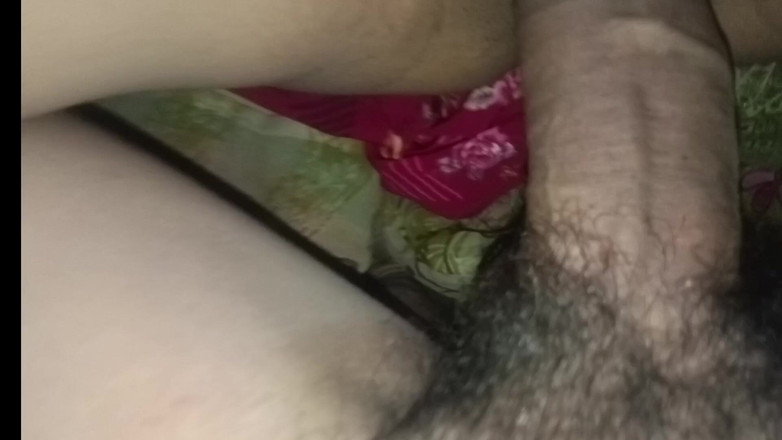 Hawuswaif: Eerst speelde mijn vrouw met mijn land en later neukte...