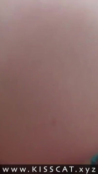 Tu jouis dans ma bouche, mais je veux ton sperme à nouveau dans ma chatte