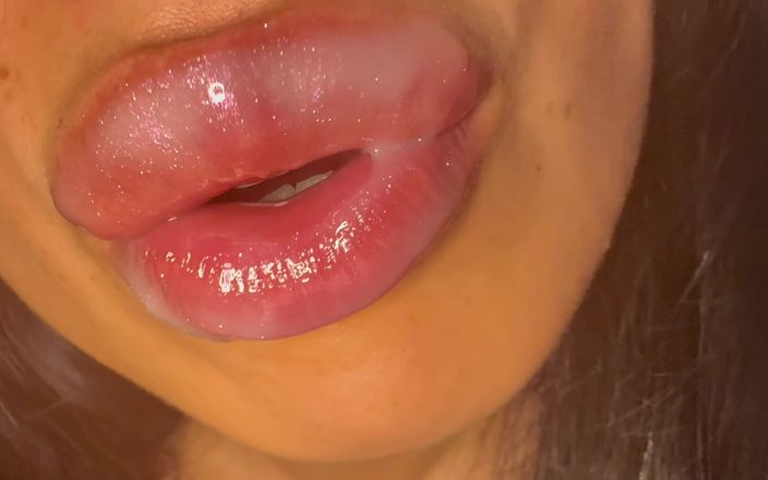 Asmr_mouth: 私がキスをするときのリップグロスの宝庫