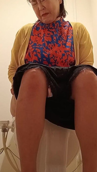 Peeing Videos