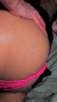 Fucked Stepmom in Both Holes and Cummed on Her Asshole for a Bouquet of Bush Roses