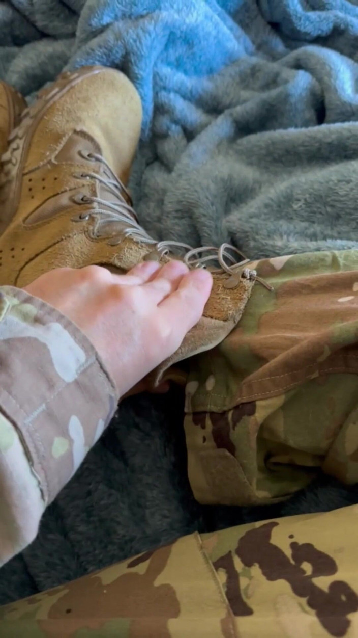Gay Soldier Stuff: Horny Us Army Soldier Relaxes After a Chopper Flight and...
