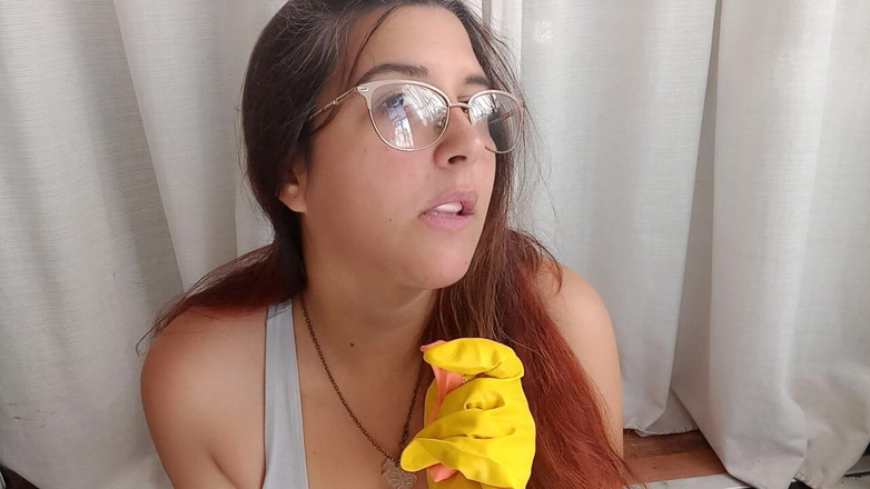 Bunny Looner: Latex Gloves Bubblegum and Balloon Blowing - Bunny Looner