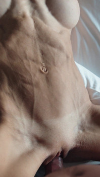 Sexul anal din picioare mi-a oferit un orgasm intens