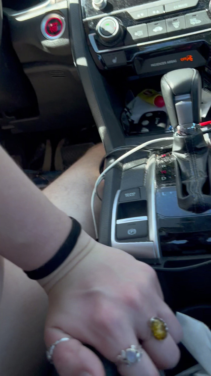 IntimateIsles: Sex v autě