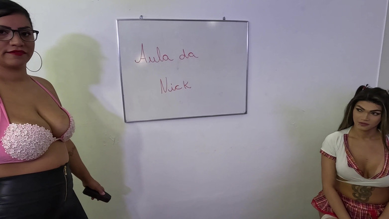 Bananas Brazil: Hot Backstage: Big-ass Trans and Deep Throat!