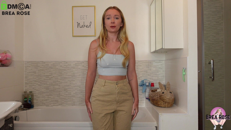 Brea Rose: Kencing dan Pakai Dildo