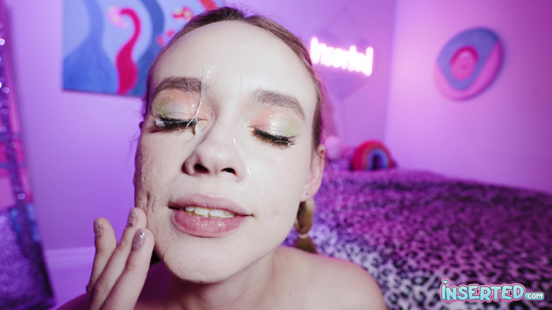Inserted: Wstawiona Khloe Kingsley ma wielką tajemnicę