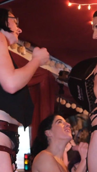 Tam video - porno karşıtı protestocular sapık bir queer grup sekste ecstastic zevki buluyor - cliff media productions