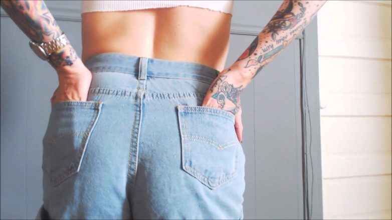 Miss Morticia: Jeans-anbetung