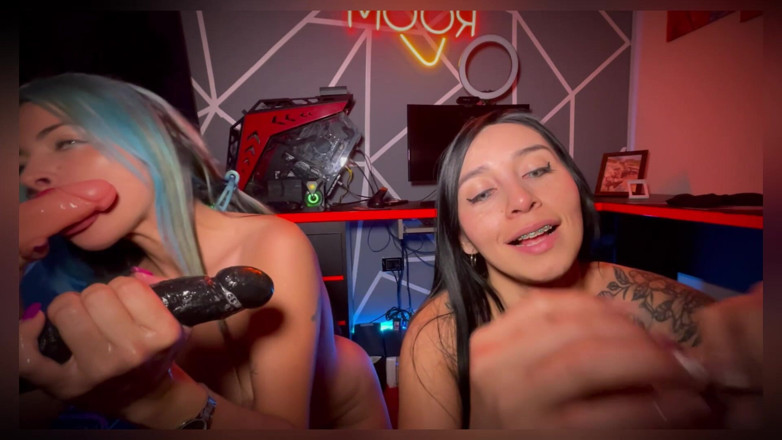 Sweetkimmi: POV-orgie Mit BBC-dildos Und Zwei Sehr Notgeilen Lesben - Sweetkimmi
