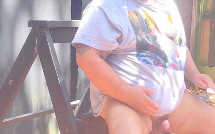 Hand-Free-Daddy-Chub: ファットモールの警官はキャンプに行く