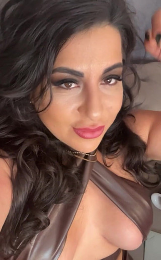 LadyAyse5: Zítra znovu živě