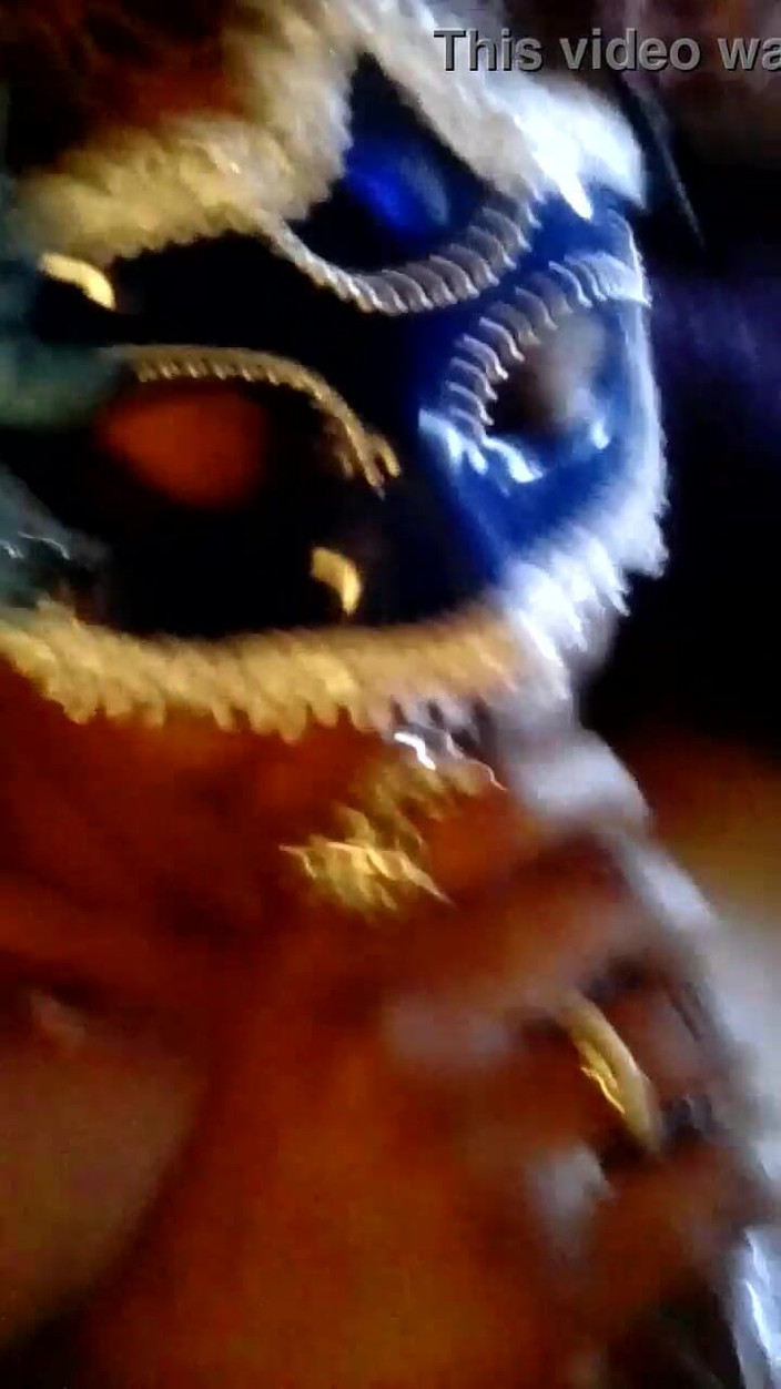 Lola Tha Pink Bunny: 戴面具的 Dicc Eater!!