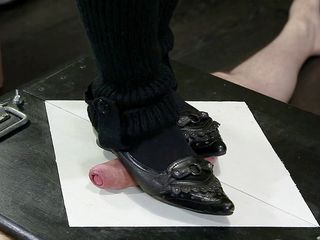 House of Era: Gaiters cbt ile bale ayakkabıları tarafından eziliyor